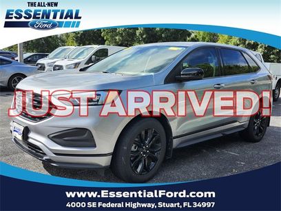Used 2024 Ford Edge SE w/ Black Appearance Package