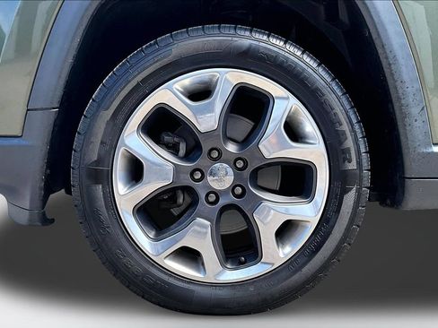 Used 2019 Jeep Compass Limited AWD/4WD image 33