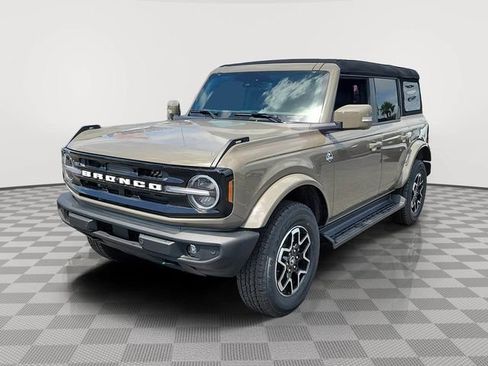New 2025 Ford Bronco Outer Banks AWD/4WD image 3