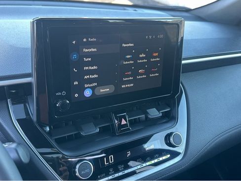 Used 2024 Toyota Corolla Cross SE image 8