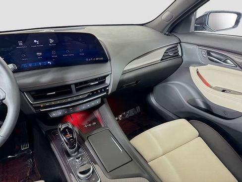 Used 2025 Cadillac CT5 Sport w/ Technology Package image 24