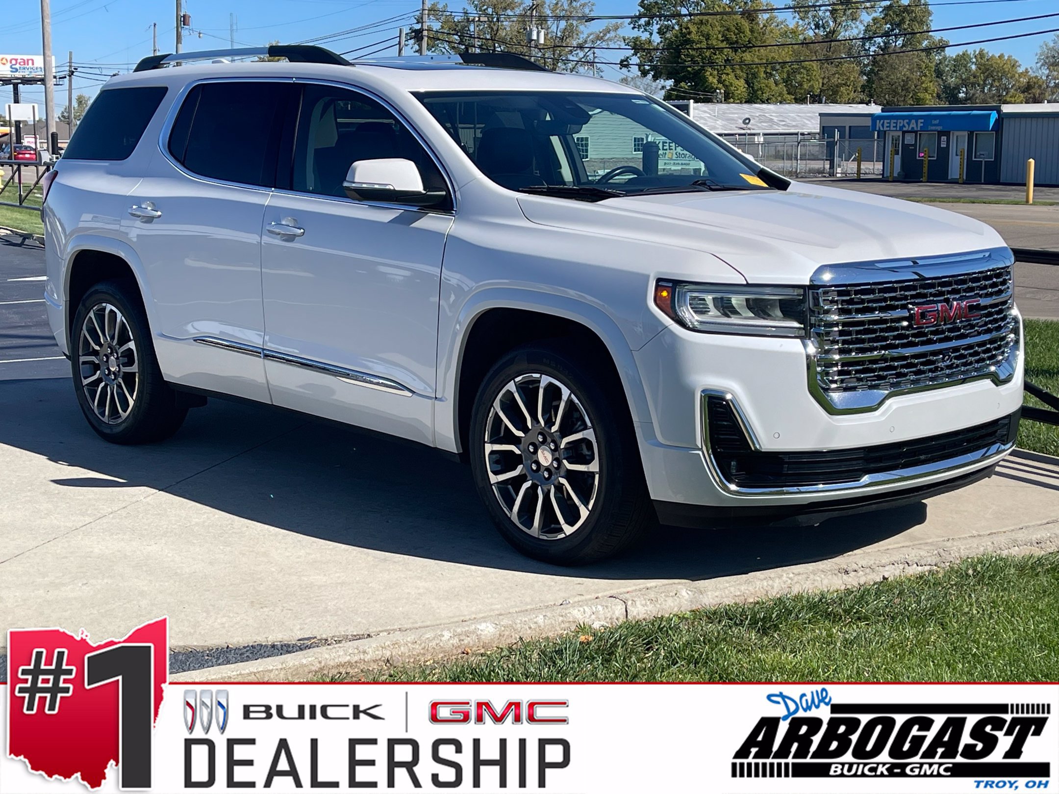 Used 2022 GMC Acadia Denali w/ Denali Ultimate Package FWD image 1