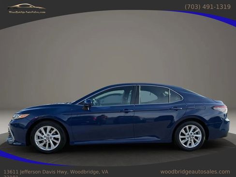 Used 2023 Toyota Camry LE FWD image 3