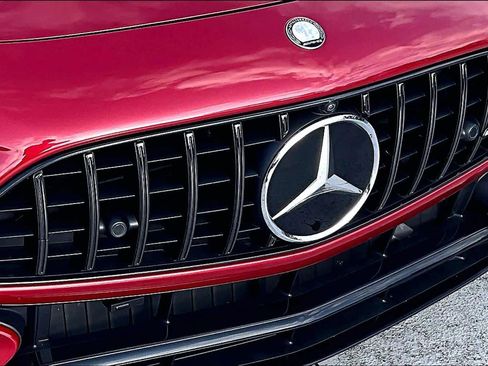 Used 2023 Mercedes-Benz SL 63 AMG 4MATIC image 28