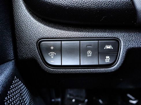 Used 2022 Kia Seltos LX image 22