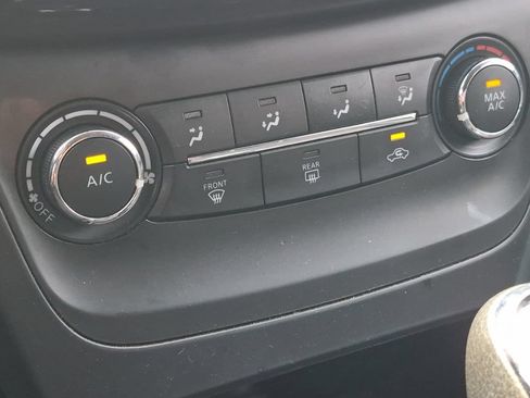 Used 2017 Nissan Sentra SV FWD image 10