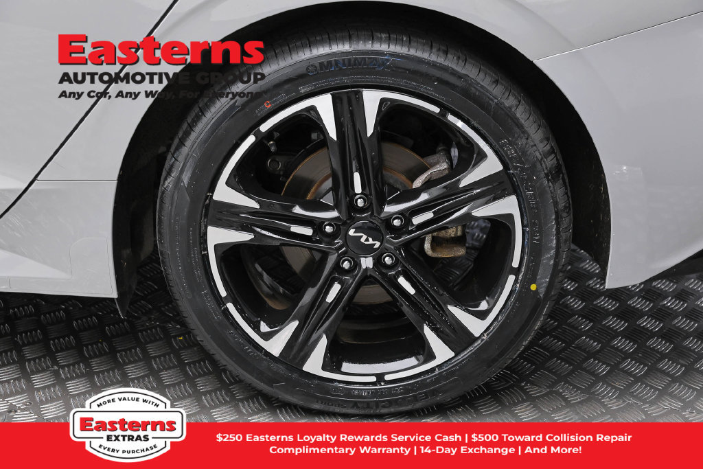 Used 2023 Kia K5 GT-Line w/ GT-Line Premium Package AWD/4WD image 9