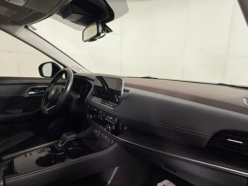 Used 2021 Nissan Rogue SL w/ Premium Package FWD image 24
