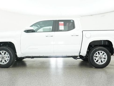 New 2026 Toyota Tacoma SR5 RWD image 22