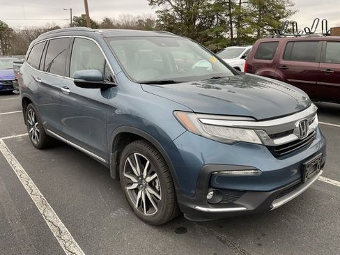 Certified 2022 Honda Pilot Touring image 3