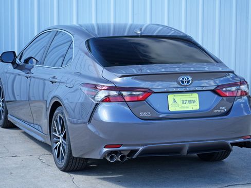 Used 2022 Toyota Camry SE image 45