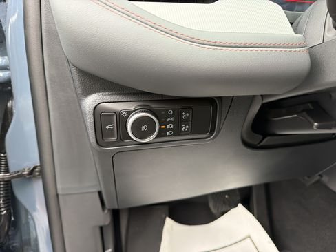 New 2026 Ford Explorer Active w/ Active Comfort Package AWD/4WD image 17