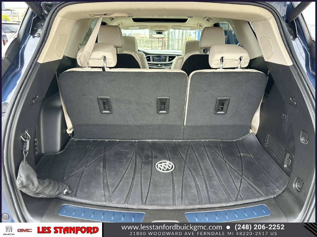 Used 2023 Buick Enclave Avenir AWD/4WD image 11