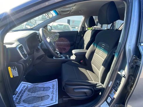 Used 2018 Kia Sportage LX AWD/4WD image 10