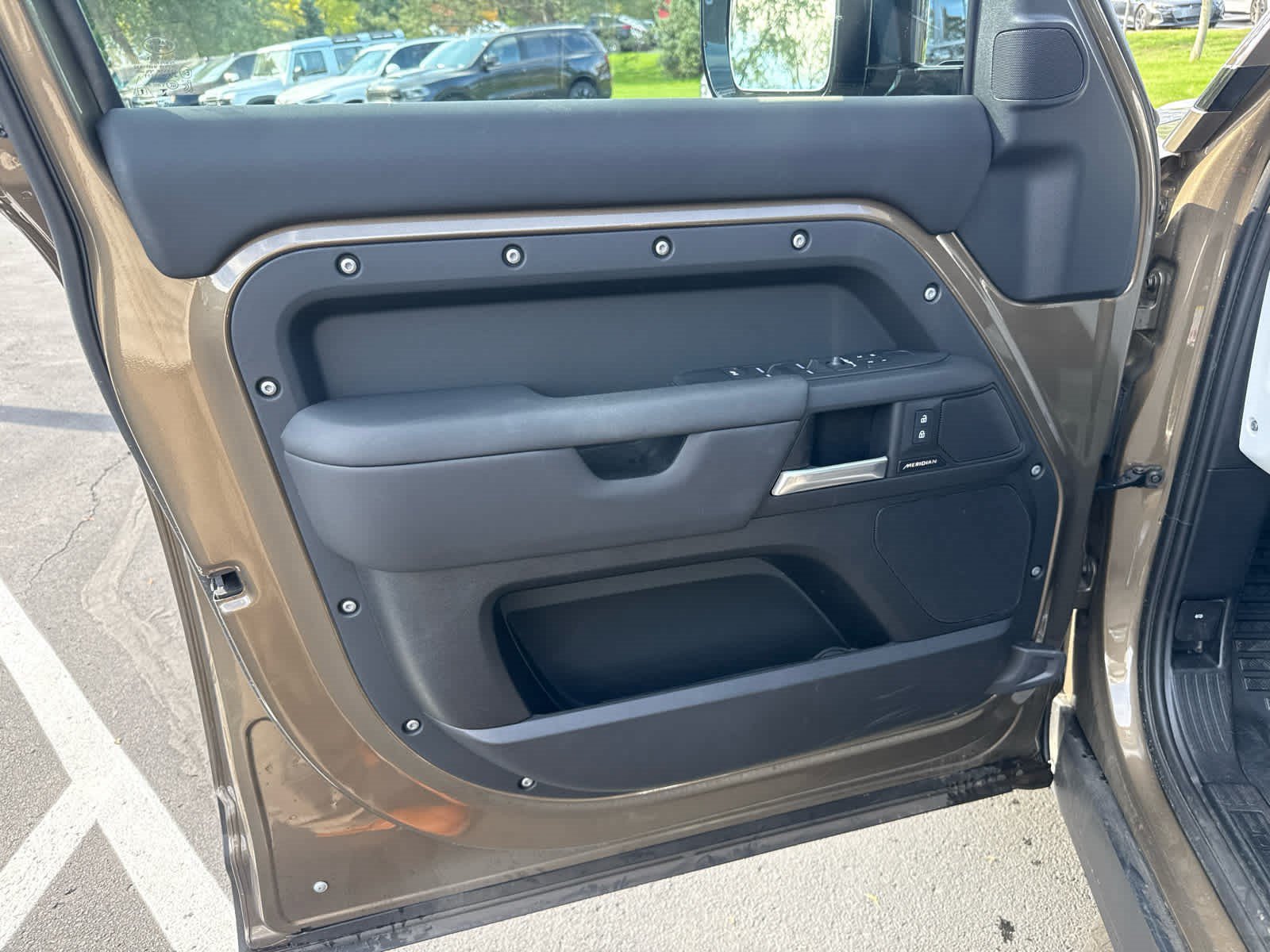 Used 2025 Land Rover Defender 110 S AWD/4WD image 16