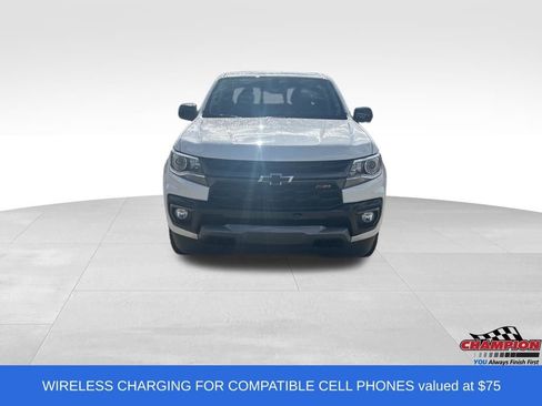 Used 2022 Chevrolet Colorado Z71 AWD/4WD image 10
