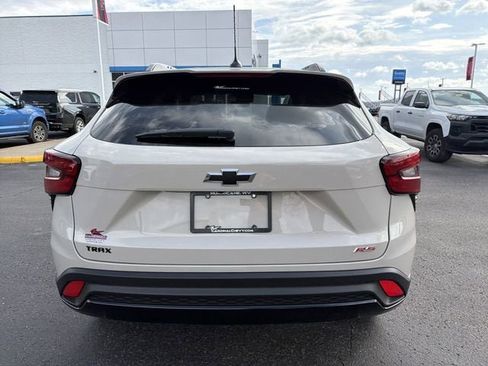 New 2026 Chevrolet Trax RS image 4