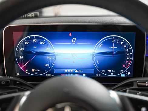 New 2026 Mercedes-Benz GLC 350e 4MATIC image 18