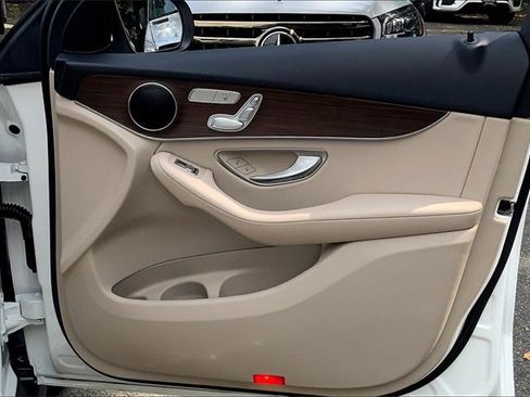Certified 2022 Mercedes-Benz GLC 300 4MATIC image 19
