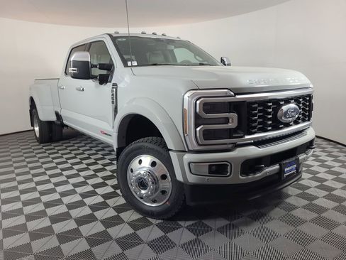 New 2026 Ford F450 Platinum w/ Platinum Plus Package image 1