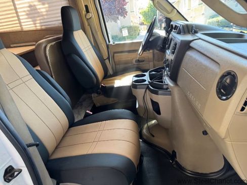 Used 2014 Ford E-350 and Econoline 350 Super Duty Wagon w/ Motorhome Prep Package RWD image 30