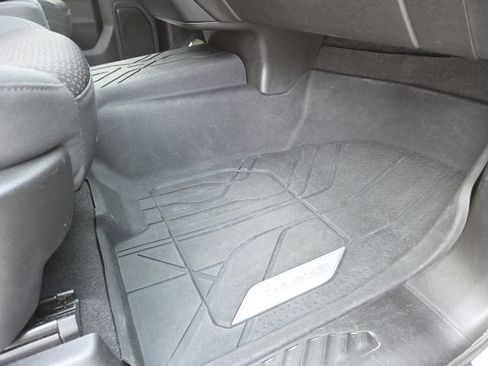 Used 2022 Chevrolet Silverado 1500 Custom Trail Boss w/ LPO, Dark Essentials Package image 13