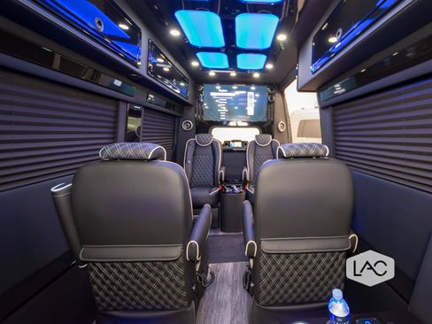 Used 2025 Mercedes-Benz Sprinter 3500 image 15