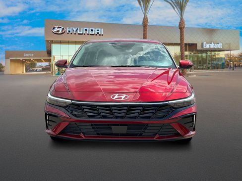 Used 2025 Hyundai Elantra SEL FWD image 12
