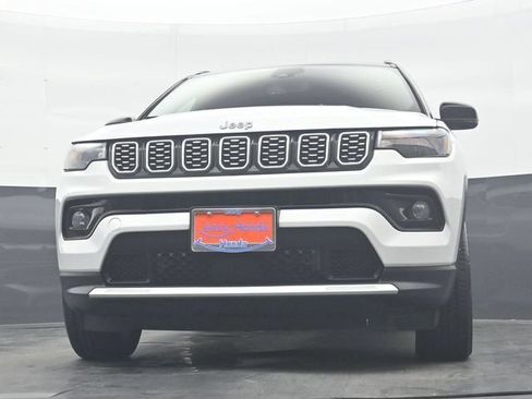 Used 2025 Jeep Compass Limited AWD/4WD image 28