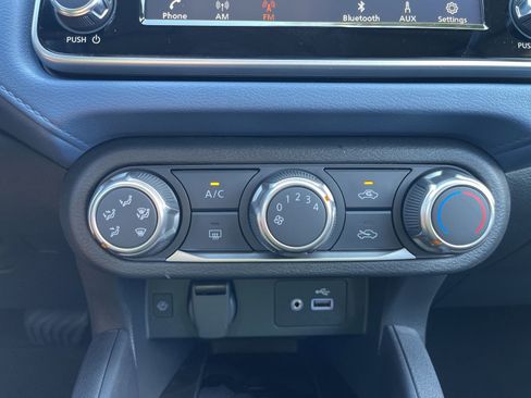 New 2025 Nissan Versa SV w/ Trunk Package image 21