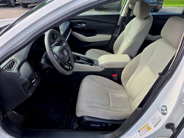 Used 2024 Honda Accord EX image 16