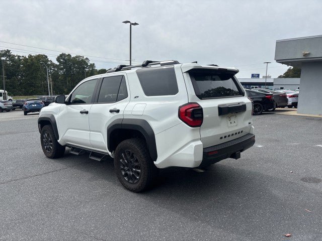 Used 2026 Toyota 4Runner SR5 AWD/4WD image 5
