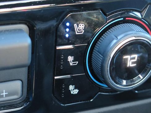 Used 2024 Chevrolet Silverado 1500 High Country w/ High Country Premium Package image 15