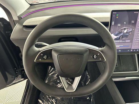 Used 2026 Tesla Model Y 2WD image 14