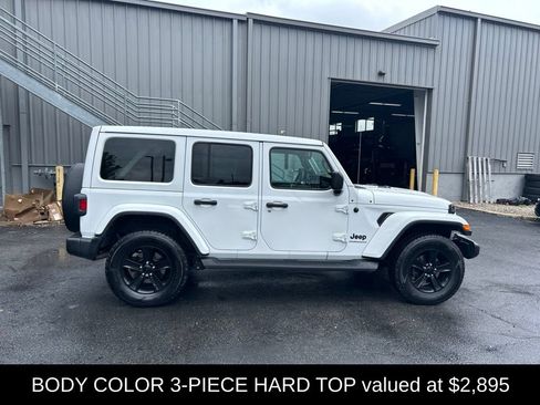 Used 2023 Jeep Wrangler Unlimited Sahara AWD/4WD image 2
