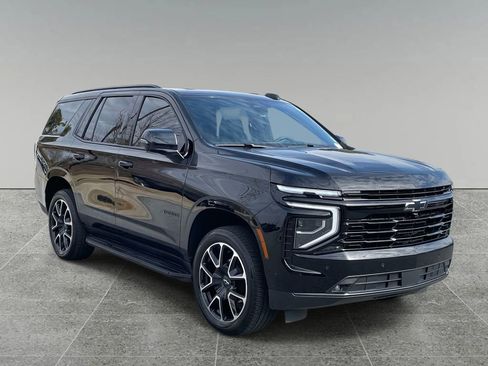 Used 2025 Chevrolet Tahoe RST w/ Comfort Package image 7