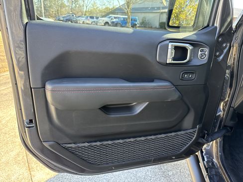 New 2025 Jeep Wrangler Rubicon w/ Steel Bumper Group image 10