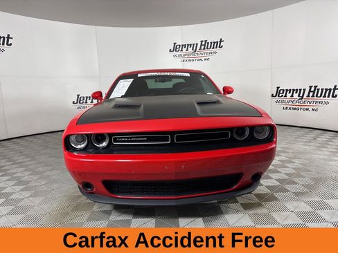 Used 2023 Dodge Challenger SXT RWD image 3