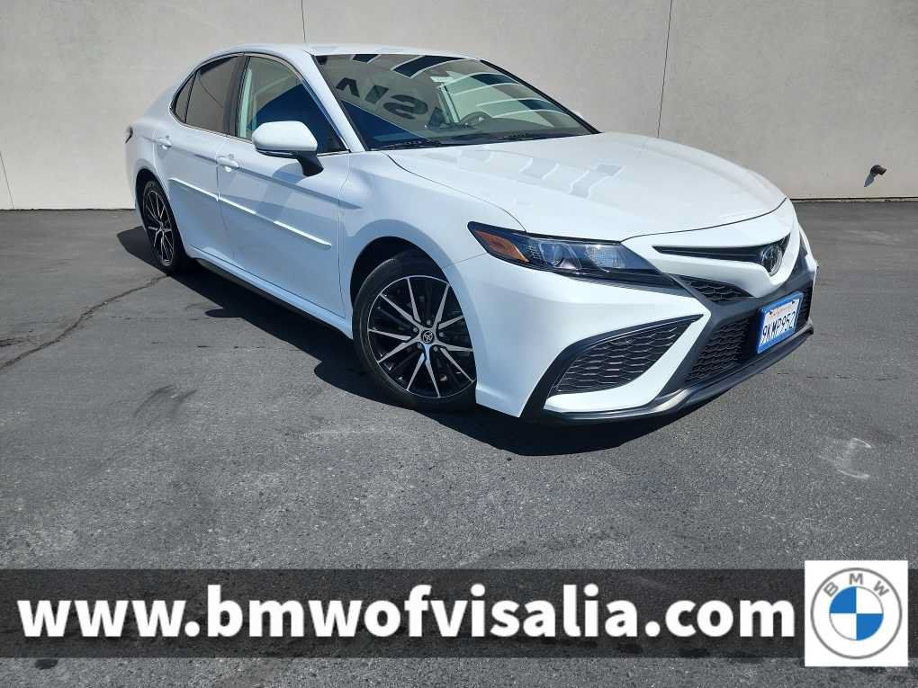 Used 2024 Toyota Camry SE w/ Blackout Package (TMS) FWD image 1