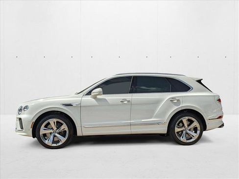 Used 2023 Bentley Bentayga image 9