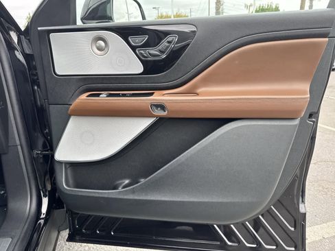 Used 2023 Lincoln Aviator Reserve w/ Equipment Group 201A image 40