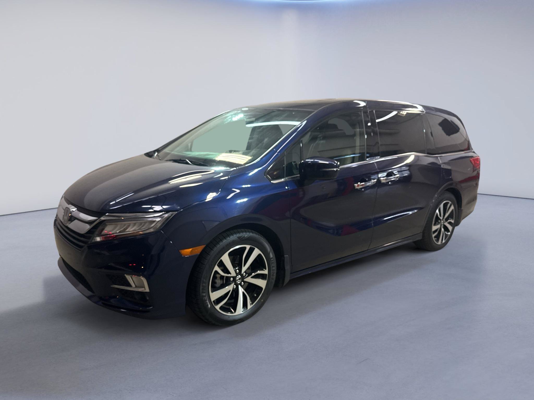 Used 2019 Honda Odyssey Elite image 3