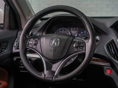 Used 2018 Acura MDX w/ Tech & Entertainment Pkg AWD/4WD image 16