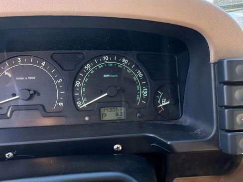 Used 1999 Land Rover Discovery Series II AWD/4WD image 10