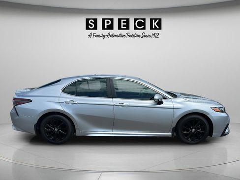 Used 2023 Toyota Camry SE FWD image 6