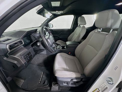 Used 2024 Toyota Tacoma SR5 image 13