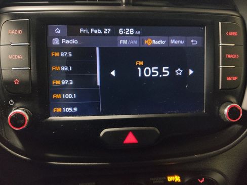 Used 2022 Kia Soul LX FWD image 25