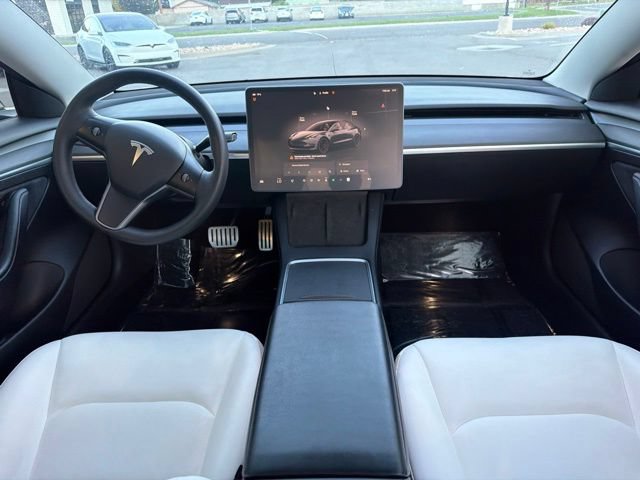 Used 2022 Tesla Model 3 Performance AWD/4WD image 16