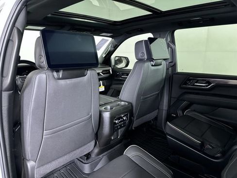 New 2026 GMC Yukon XL Elevation w/ Elevation Premium Package AWD/4WD image 22