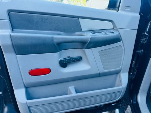 Used 2009 Dodge Ram 2500 Truck SLT w/ Snow Chief Group image 14